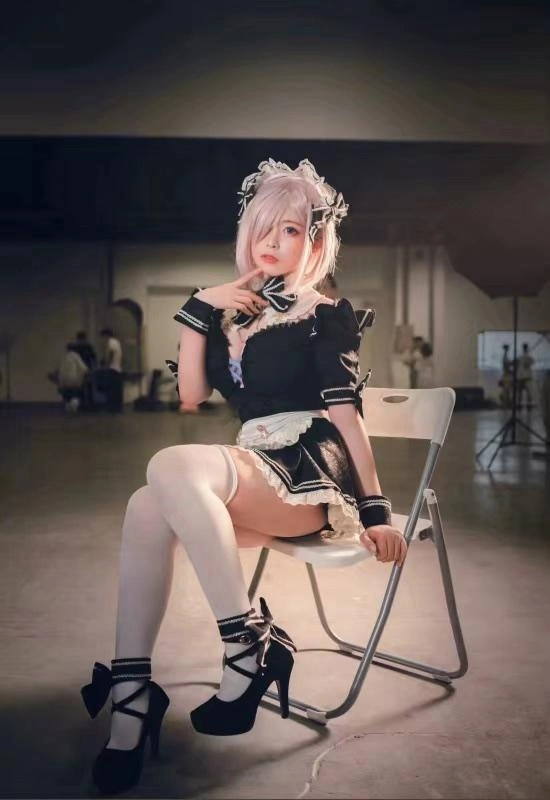 FGO玛修基列莱特COS场照玛修女仆 - 樱岛嗷